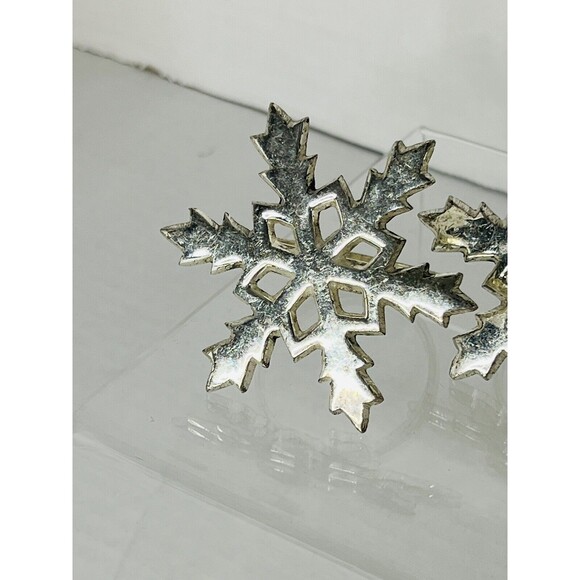 3 Silver Plated Snowflake Napkin Rings - Picture 3 of 5